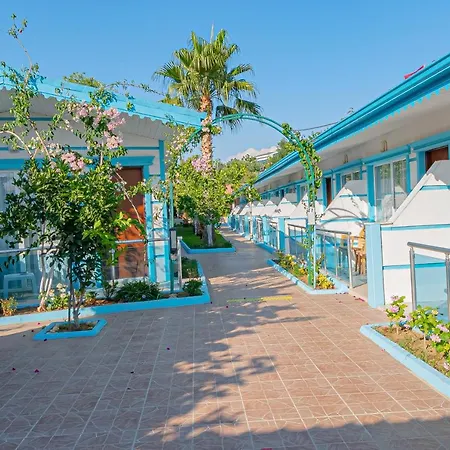 Hotel Sunberk Side